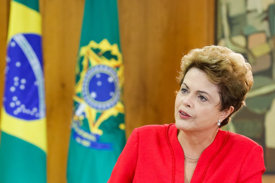 Brasília - DF, 05/06/2015. Presidenta Dilma Rousseff durante entrevista à TV France 24. Foto: Roberto Stuckert Filho/PR. (Foto: Romulo Faro) Brasília - DF, 05/06/2015. Presidenta Dilma Rousseff durante entrevista à TV France 24. Foto: Roberto Stuckert Filho/PR.