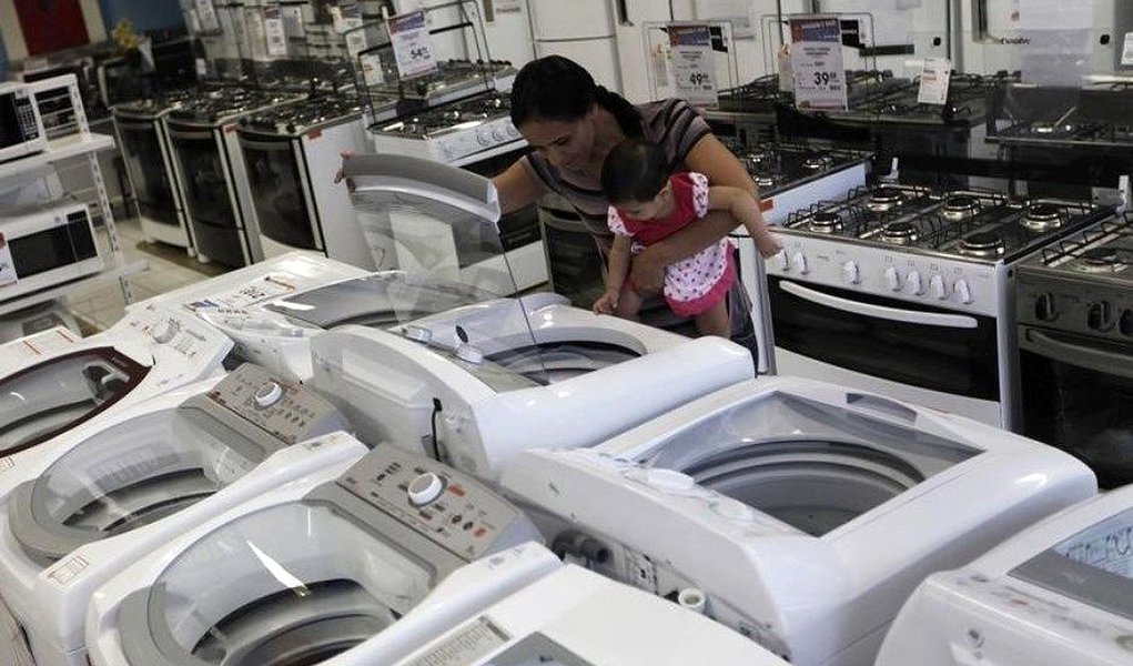 Vendas no varejo brasileiro caem 0,9% em agosto e setor caminha para pior ano desde 2003 (Foto: Gisele Federicce) Vendas no varejo brasileiro caem 0,9% em agosto e setor caminha para pior ano desde 2003