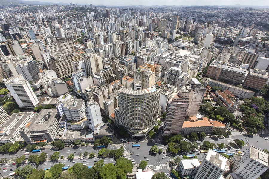 Belo Horizonte_MG, 04 de marco de 2013. FAQUINI - SOBREVOO Sobrevoo pelas principais obras na cidade visando a copa do mundo. Foto: MARCUS DESIMONI / NITRO (Foto: Luis Mauro Queiroz) Belo Horizonte_MG, 04 de marco de 2013. FAQUINI - SOBREVOO Sobrevoo pelas principais obras na cidade visando a copa do mundo. Foto: MARCUS DESIMONI / NITRO