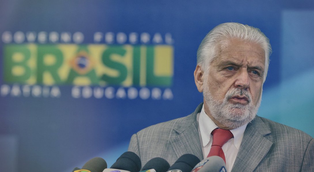 Brasília- DF 03-12-2015 Foto Lula Marques/Agência PT Ministro da casa civil, Jaques Wagner durante entrevista no Planalto. (Foto: Hélio Doyle) Brasília- DF 03-12-2015 Foto Lula Marques/Agência PT Ministro da casa civil, Jaques Wagner durante entrevista no Planalto.