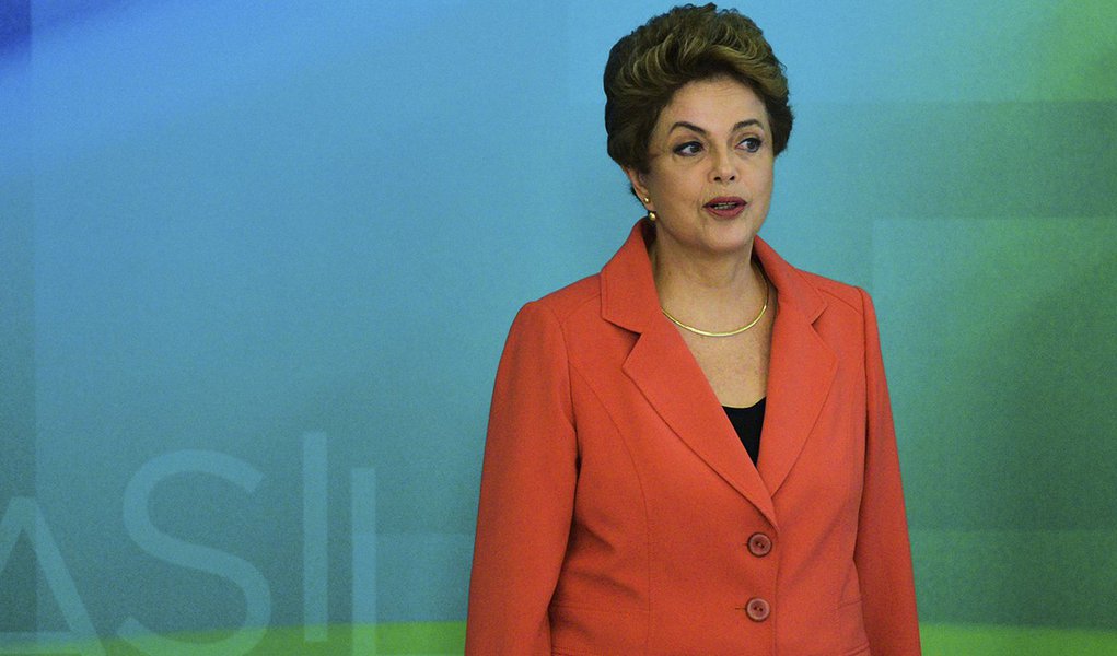 Brasília - Presidenta Dilma Rousseff durante café da manhã com jornalistas-setoristas do Palácio do Planalto (José Cruz/Agência Brasil) (Foto: Jeferson Miola) Brasília - Presidenta Dilma Rousseff durante café da manhã com jornalistas-setoristas do Palácio do Planalto (José Cruz/Agência Brasil)