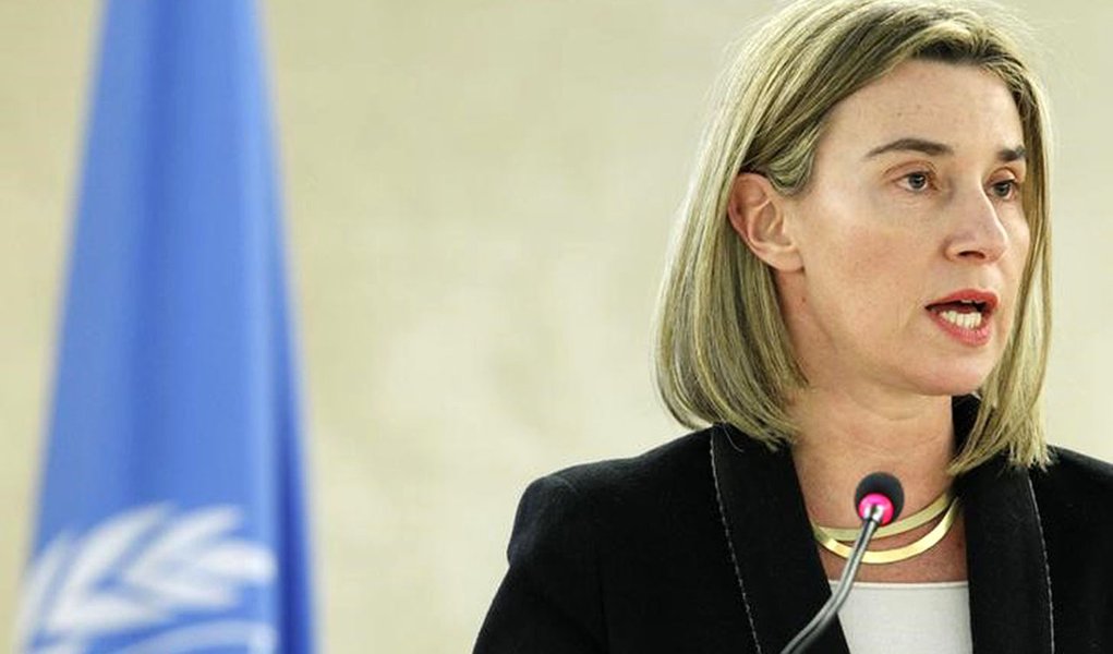 Chefe de polÃtica externa da União Europeia, Federica Mogherini, durante encontro em Genebra. 03/03/2015 REUTERS/Pierre Albouy (Foto: Paulo Emílio) Chefe de polÃtica externa da União Europeia, Federica Mogherini, durante encontro em Genebra. 03/03/2015 REUTERS/Pierre Albouy