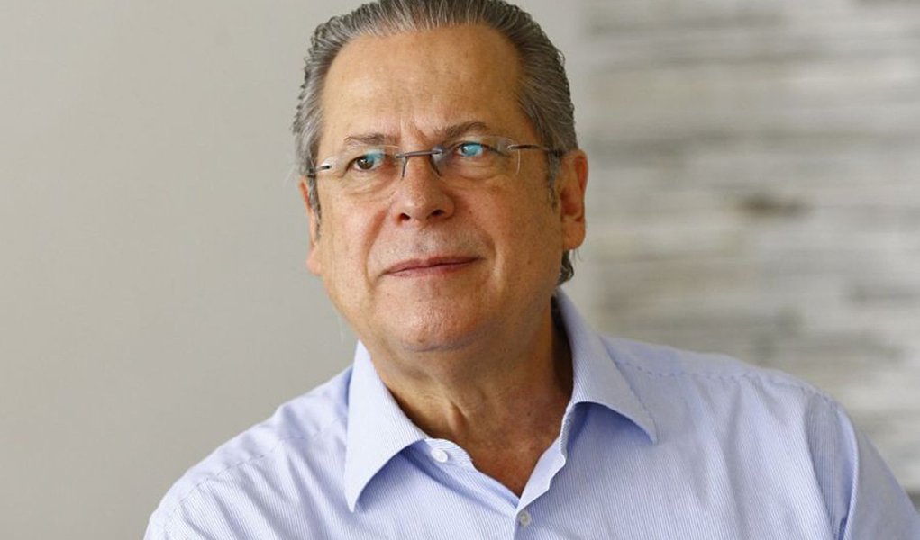 O ex-ministro José Dirceu disse que campanha de Dilma não deve ter salto alto (Foto: Gisele Federicce) O ex-ministro José Dirceu disse que campanha de Dilma não deve ter salto alto