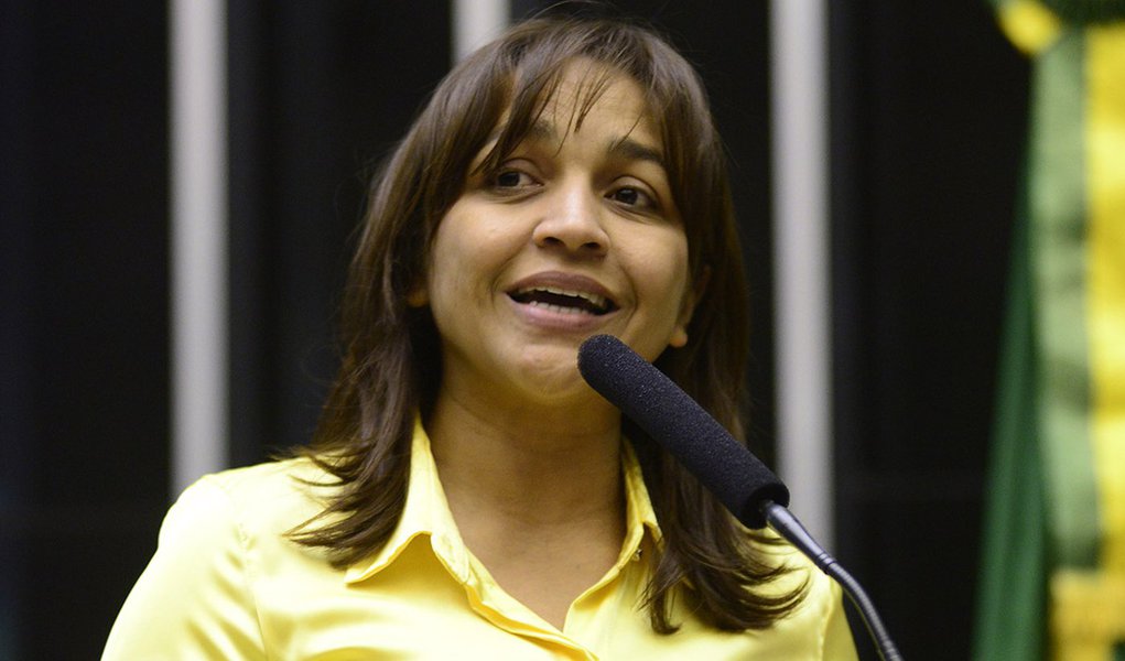 Eliziane Gama (Foto: Leonardo Lucena) Eliziane Gama