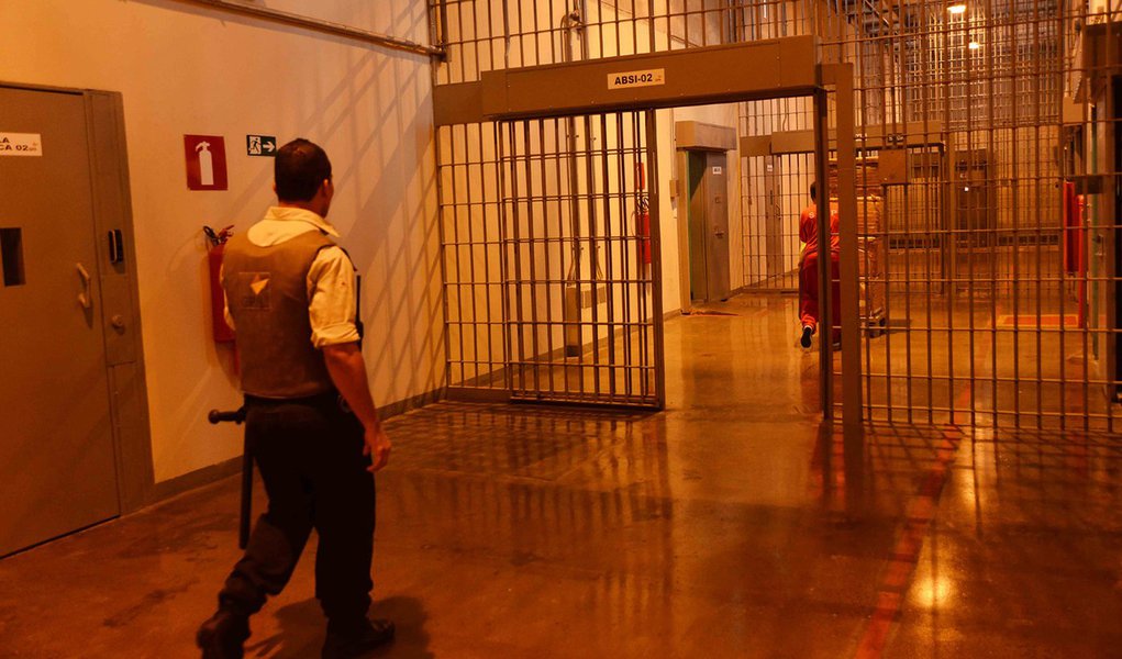 A Penitenciária PPP, de Ribeirão das Neves, completa um ano de funcionamento. Crédito: Carlos Alberto/Imprensa MG Data: 22-01-2014 Local: Ribeirão das Neves MG (Foto: Paulo Emílio) A Penitenciária PPP, de Ribeirão das Neves, completa um ano de funcionamento. Crédito: Carlos Alberto/Imprensa MG Data: 22-01-2014 Local: Ribeirão das Neves MG