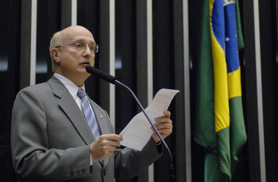 Sess�o Solene Homenagem ao 90� anivers�rio do Jornal Gazeta do Povo Plen�rio Ulysses Guimar�es Foto Luiz Alves Data 27-04-09 (Foto: Leonardo Attuch) Sess�o Solene Homenagem ao 90� anivers�rio do Jornal Gazeta do Povo Plen�rio Ulysses Guimar�es Foto Luiz Alves Data 27-04-09