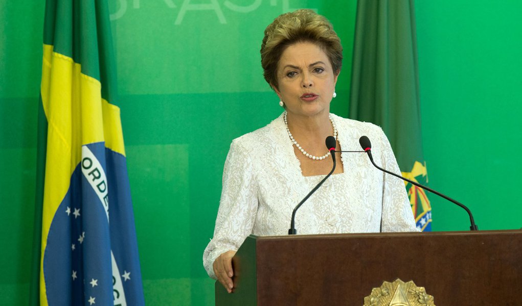Brasília- DF 02-10-2015 Foto Lula Marques/Agência PT Presidenta, Dilma, durante declaração da reforma administrativa do governo federal. (Foto: Gisele Federicce) Brasília- DF 02-10-2015 Foto Lula Marques/Agência PT Presidenta, Dilma, durante declaração da reforma administrativa do governo federal.