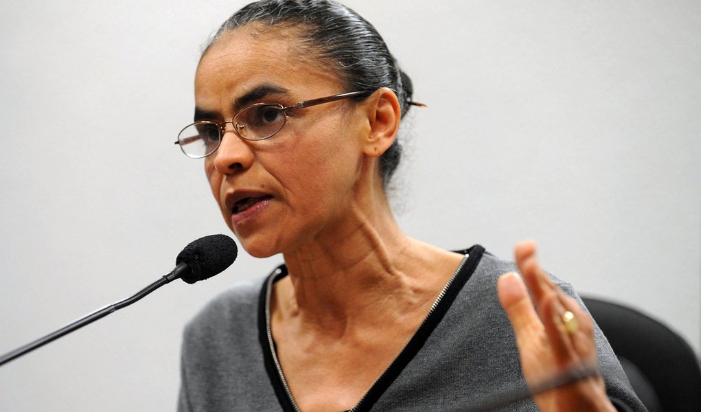 Bras�lia - senadora marina Silva durante coletiva onde criticou a proposta do C�digo Florestal relatada pelo deputado Alldo Rebelo (Foto: Valter Lima) Bras�lia - senadora marina Silva durante coletiva onde criticou a proposta do C�digo Florestal relatada pelo deputado Alldo Rebelo