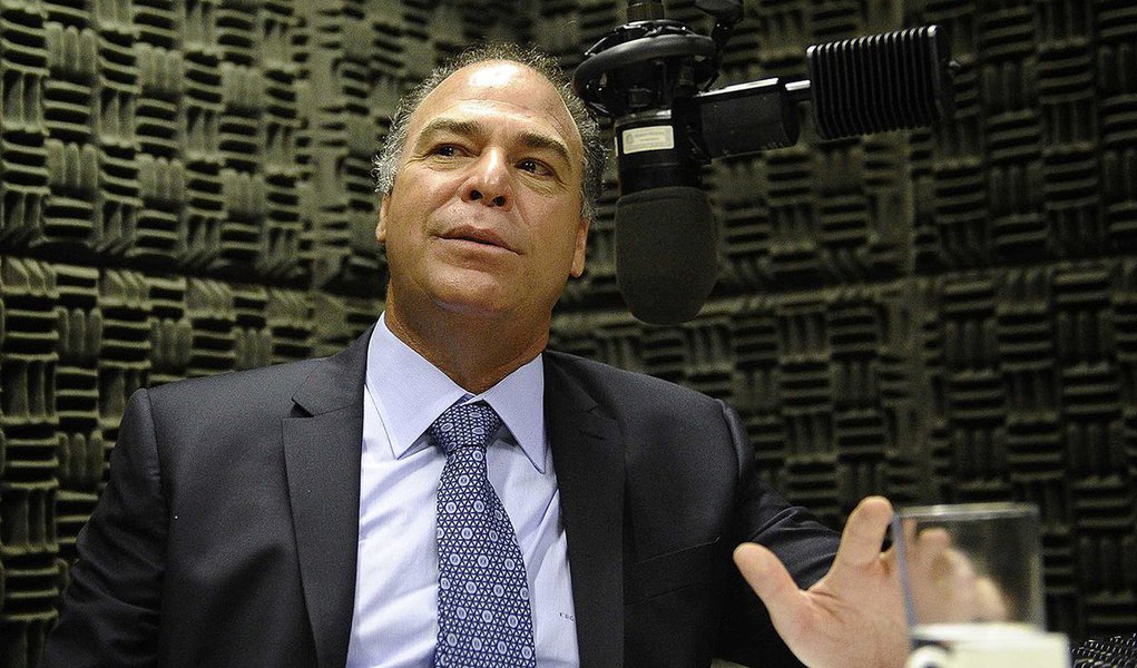 Senador Fernando Bezerra Coelho (PSB-PE) concede entrevista à Rádio Senado.
Foto: Edilson Rodrigues/Agência Senado
(Foto: Paulo Emílio) Senador Fernando Bezerra Coelho (PSB-PE) concede entrevista à Rádio Senado.
Foto: Edilson Rodrigues/Agência Senado