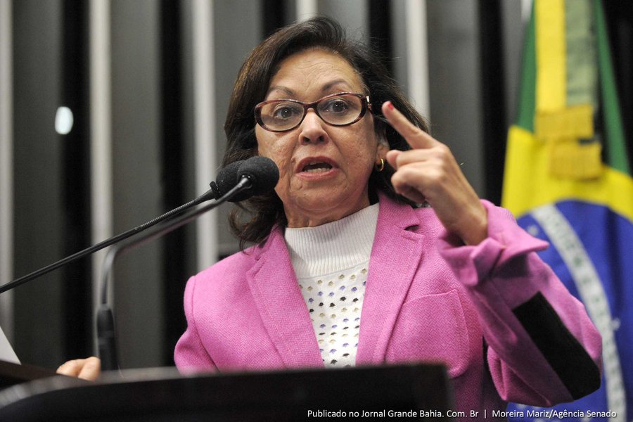 Em discurso na tribuna do Senado, senadora L�dice da Mata (PSB-BA) (Foto: Romulo Faro) Em discurso na tribuna do Senado, senadora L�dice da Mata (PSB-BA)