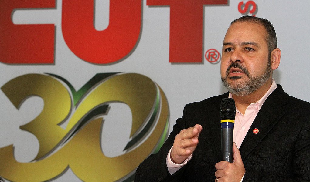 CUT 30 anos - Seminário Internacional: “O Movimento Sindical e os Desafios Globais” . Período da manhã, Hotel Palm Leaf Avenida Nações Unidas, 1.501 - Chácara Inglesa – São Bernardo do Campo, SP, 28 de agosto de 2013. Foto: Roberto Parizotti. (Foto: Roberta Namour) CUT 30 anos - Seminário Internacional: “O Movimento Sindical e os Desafios Globais” . Período da manhã, Hotel Palm Leaf Avenida Nações Unidas, 1.501 - Chácara Inglesa – São Bernardo do Campo, SP, 28 de agosto de 2013. Foto: Roberto Parizotti.