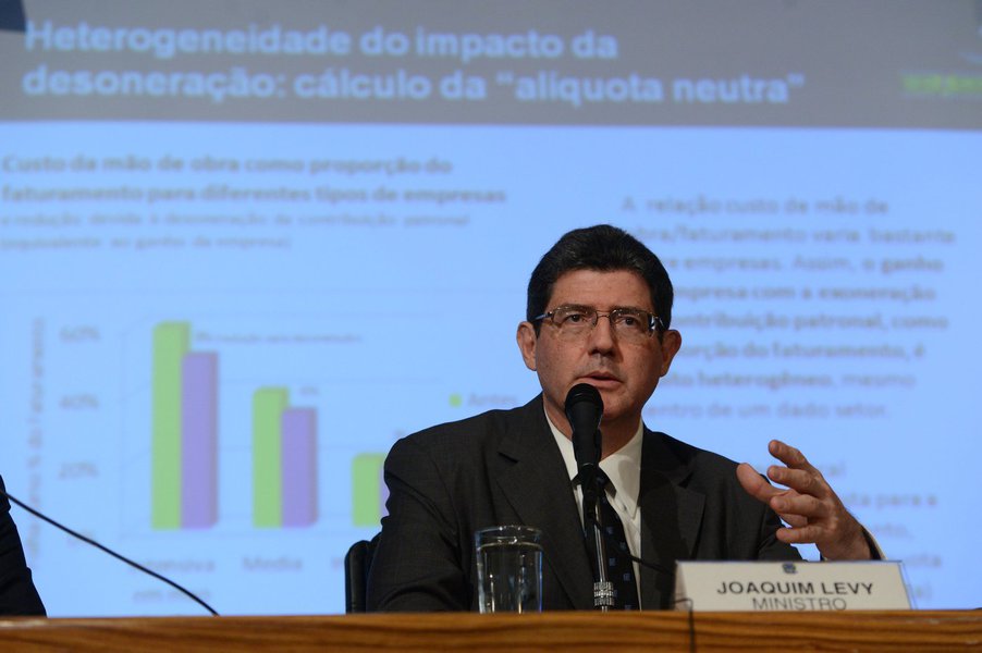 Brasília- DF- Brasil- 27/02/2015- O ministro da Fazenda, Joaquim Levy, fala sobre a redução da desoneração da folha de pagamentos (Valter Campanato/Agência Brasil) (Foto: Paulo Emílio) Brasília- DF- Brasil- 27/02/2015- O ministro da Fazenda, Joaquim Levy, fala sobre a redução da desoneração da folha de pagamentos (Valter Campanato/Agência Brasil)