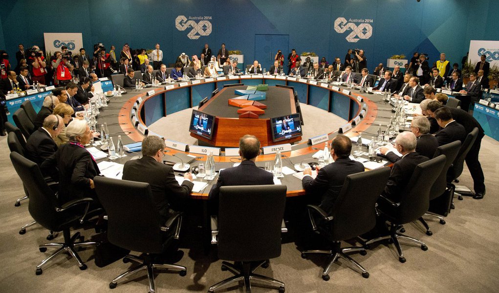 Leaders meet during a plenary session at the G-20 summit in Brisbane, Australia, Saturday, Nov. 15, 2014. (AP Photo/Rob Griffith,Pool) (Foto: Paulo Emílio) Leaders meet during a plenary session at the G-20 summit in Brisbane, Australia, Saturday, Nov. 15, 2014. (AP Photo/Rob Griffith,Pool)