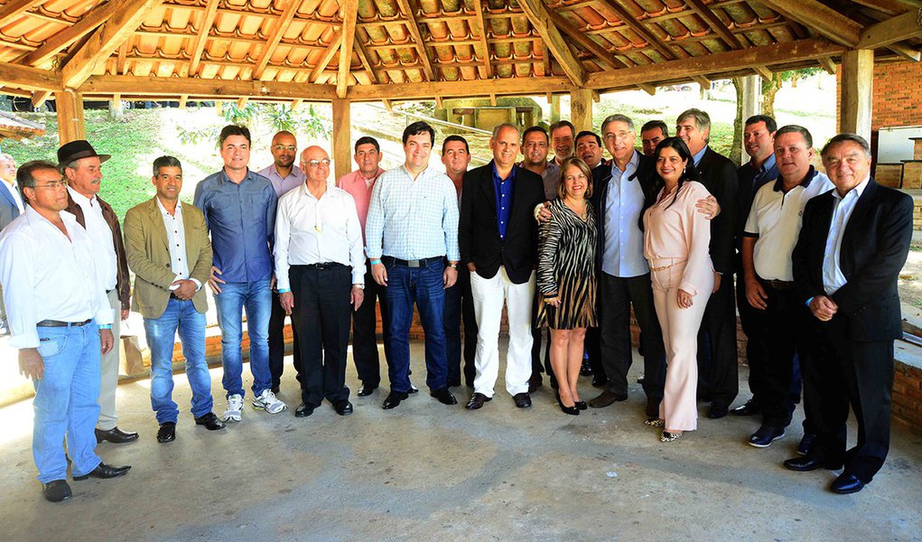 Foruns de Minas/ Manhuaçu MG . Governador Pimentel. Data 15/08/2015 Credito : Reporter Fotografico Marcelo Sant Anna (Foto: Leonardo Lucena) Foruns de Minas/ Manhuaçu MG . Governador Pimentel. Data 15/08/2015 Credito : Reporter Fotografico Marcelo Sant Anna