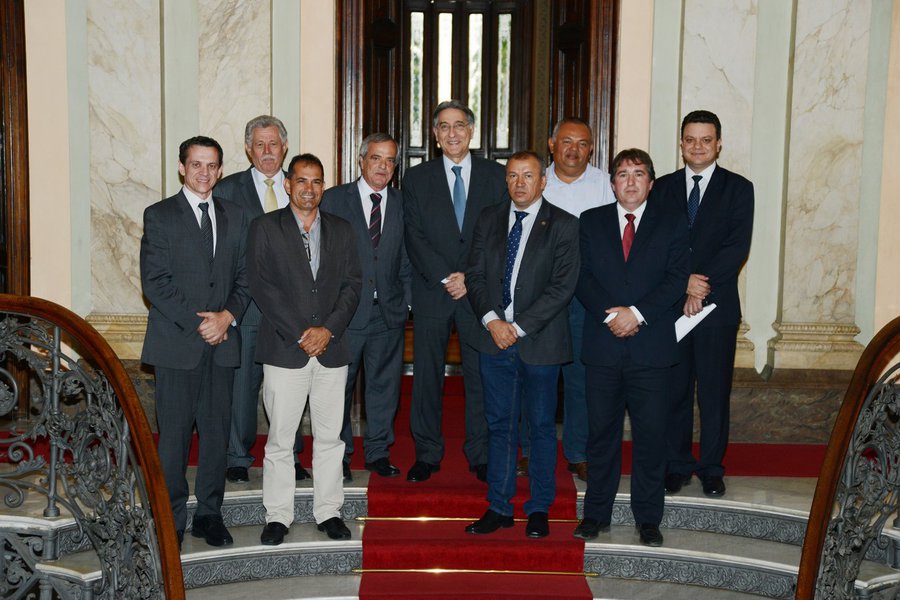 governador Fernando Pimentel se reune com prefeitos do Norte de Minas. 06-08-2015- Palácio da Liberdade Foto: Manoel Marques/imprensa-MG (Foto: Luis Mauro Queiroz) governador Fernando Pimentel se reune com prefeitos do Norte de Minas. 06-08-2015- Palácio da Liberdade Foto: Manoel Marques/imprensa-MG