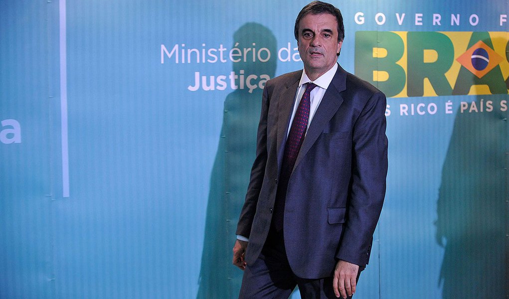 Brasília- DF- Brasil- 25/02/2015- O ministro da Justiça, José Eduardo Cardozo, e o secretário da Segurança Pública de São Paulo, Alexandre de Moraes, falam sobre o combate às explosões de caixas eletrônicos (Marcello Casal Jr/Agência Brasil) (Foto: Paulo Moreira Leite, ão) Brasília- DF- Brasil- 25/02/2015- O ministro da Justiça, José Eduardo Cardozo, e o secretário da Segurança Pública de São Paulo, Alexandre de Moraes, falam sobre o combate às explosões de caixas eletrônicos (Marcello Casal Jr/Agência Brasil)