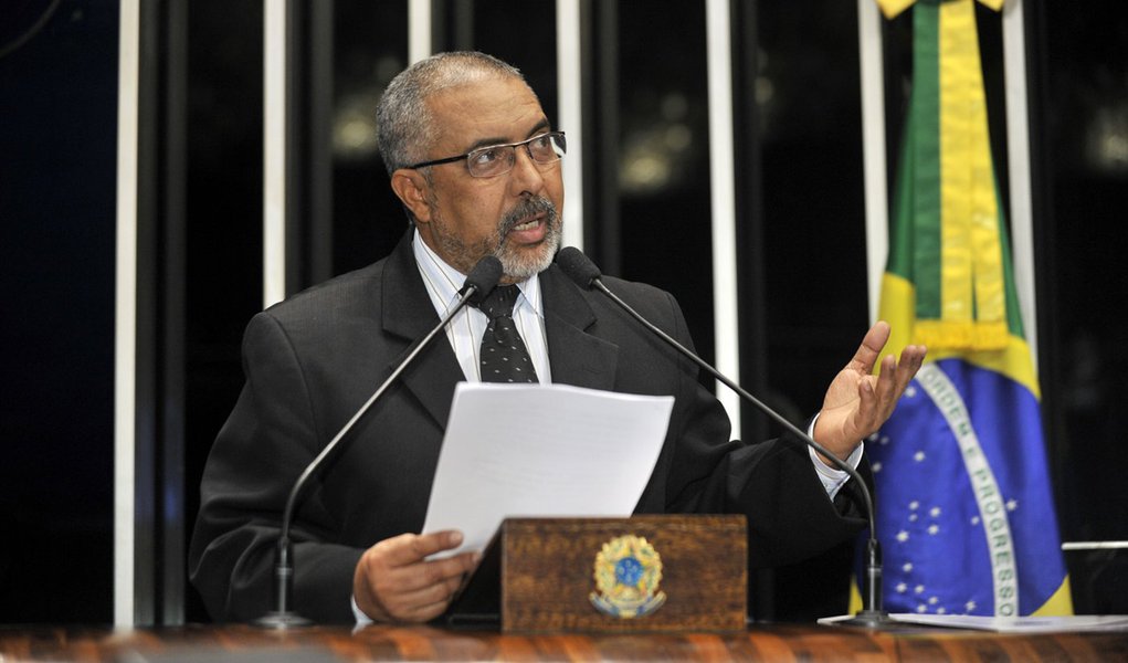 Plenário do Senado Federal durante sessão deliberativa ordinária. Em discurso, senador Paulo Paim (PT-RS). Foto: Waldemir Barreto /Agência Senado (Foto: Leonardo Lucena) Plenário do Senado Federal durante sessão deliberativa ordinária. Em discurso, senador Paulo Paim (PT-RS). Foto: Waldemir Barreto /Agência Senado