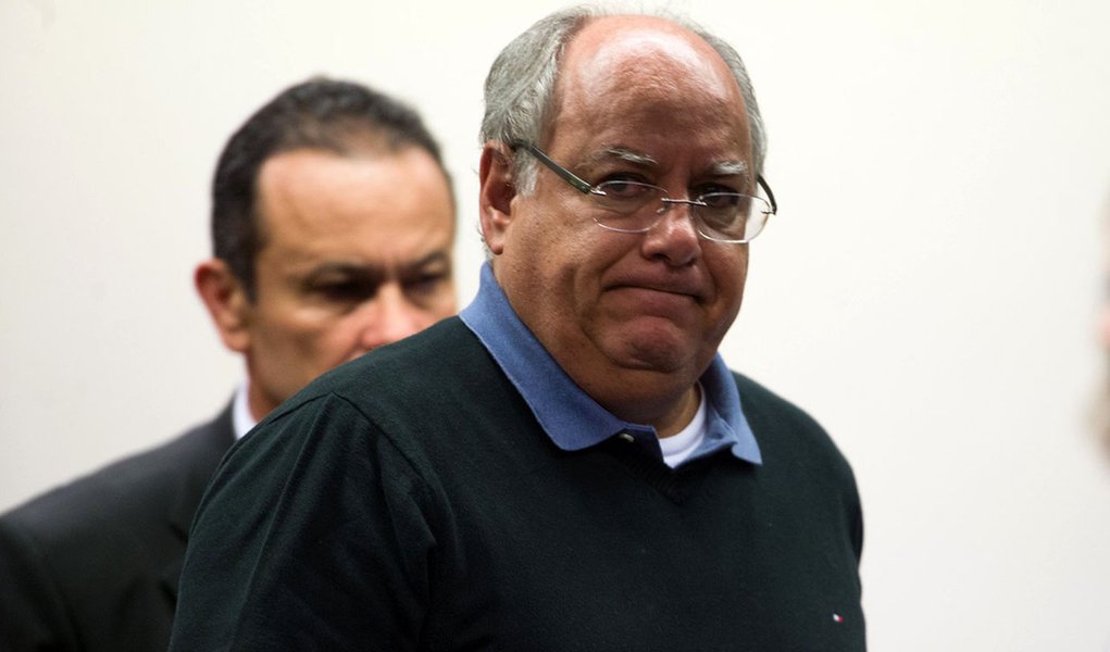 Brasília- DF- Brasil- 19/03/2015- Ex-diretor da Petrobras Renato Duque presta depoimento em CPI na Câmara dos Deputados (Fabio Rodrigues Pozzebom/Agência Brasil) (Foto: Aquiles Lins) Brasília- DF- Brasil- 19/03/2015- Ex-diretor da Petrobras Renato Duque presta depoimento em CPI na Câmara dos Deputados (Fabio Rodrigues Pozzebom/Agência Brasil)