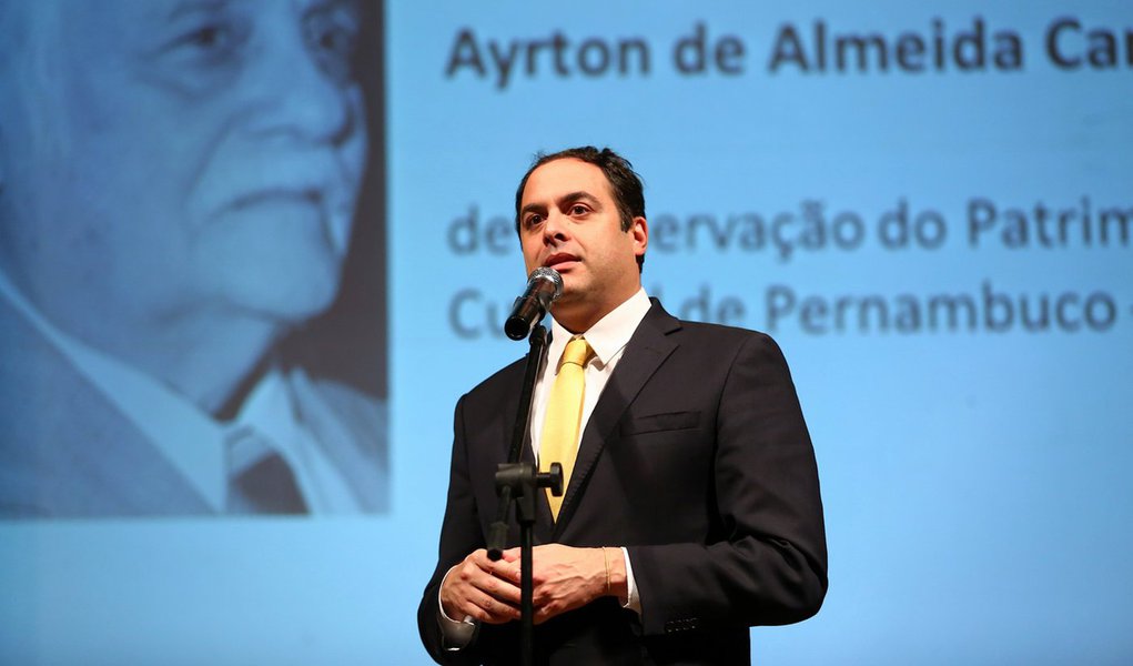 17/08/2015 - Lançamento do prêmio Ayrton de Almeida Carvalho de Preservação do Patrimônio Cultural de Pernambuco. Crédito: Wagner Ramos/Sei (Foto: Paulo Emílio) 17/08/2015 - Lançamento do prêmio Ayrton de Almeida Carvalho de Preservação do Patrimônio Cultural de Pernambuco. Crédito: Wagner Ramos/Sei