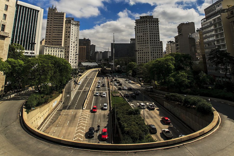 São Paulo- SP- Brasil- A cidade de São paulo completa 462 anos nessa segunda-feira (25/01/2016). Na foto, viaduto do chá. Foto: Oswaldo Corneti/ Fotos Públicas (Foto: Aldo Rebelo) São Paulo- SP- Brasil- A cidade de São paulo completa 462 anos nessa segunda-feira (25/01/2016). Na foto, viaduto do chá. Foto: Oswaldo Corneti/ Fotos Públicas