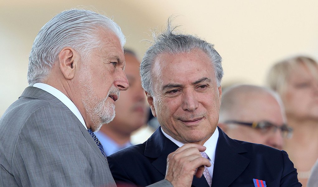 Jaques Wagner e Michel Temer (Foto: Roberta Namour) Jaques Wagner e Michel Temer