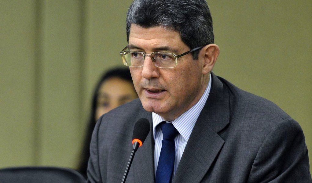 O ministro da Fazenda, Joaquim Levy, participa do Semin�rio OCDE, Organiza��o para a Coopera��o e Desenvolvimento Econ�mico (Antonio Cruz/Ag�ncia Brasil) (Foto: Roberta Namour) O ministro da Fazenda, Joaquim Levy, participa do Semin�rio OCDE, Organiza��o para a Coopera��o e Desenvolvimento Econ�mico (Antonio Cruz/Ag�ncia Brasil)