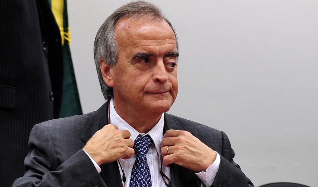 Nestor Cerveró, fala sobre a compra da refinaria de Pasadena (EUA), em audiência conjunta das comissões de Fiscalização Financeira e Controle, Desenvolvimento Econômico e Relações Exteriores (Antônio Cruz/Agência Brasil) (Foto: Altamiro Borges) Nestor Cerveró, fala sobre a compra da refinaria de Pasadena (EUA), em audiência conjunta das comissões de Fiscalização Financeira e Controle, Desenvolvimento Econômico e Relações Exteriores (Antônio Cruz/Agência Brasil)