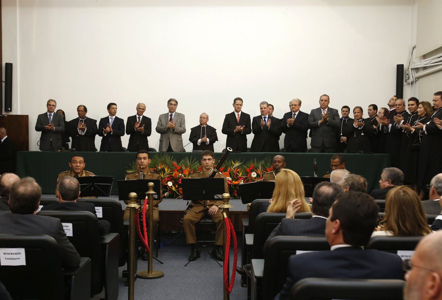 Posse do novo presidente do TRE, desembargadores Paulo Cézar Dias e Geraldo Domingos Coelho. 25-06-2015- Tribunal Regional Eleitoral. Foto: Manoel Marques/imprensa-MG (Foto: Luis Mauro Queiroz) Posse do novo presidente do TRE, desembargadores Paulo Cézar Dias e Geraldo Domingos Coelho. 25-06-2015- Tribunal Regional Eleitoral. Foto: Manoel Marques/imprensa-MG