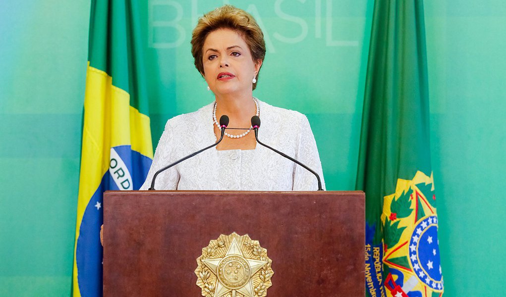 Brasília - DF, 02/10/2015. Presidenta Dilma Rousseff durante anúncio da reforma administrativa do Governo Federal. Foto: Ichiro Guerra/PR (Foto: Davis Sena Filho) Brasília - DF, 02/10/2015. Presidenta Dilma Rousseff durante anúncio da reforma administrativa do Governo Federal. Foto: Ichiro Guerra/PR
