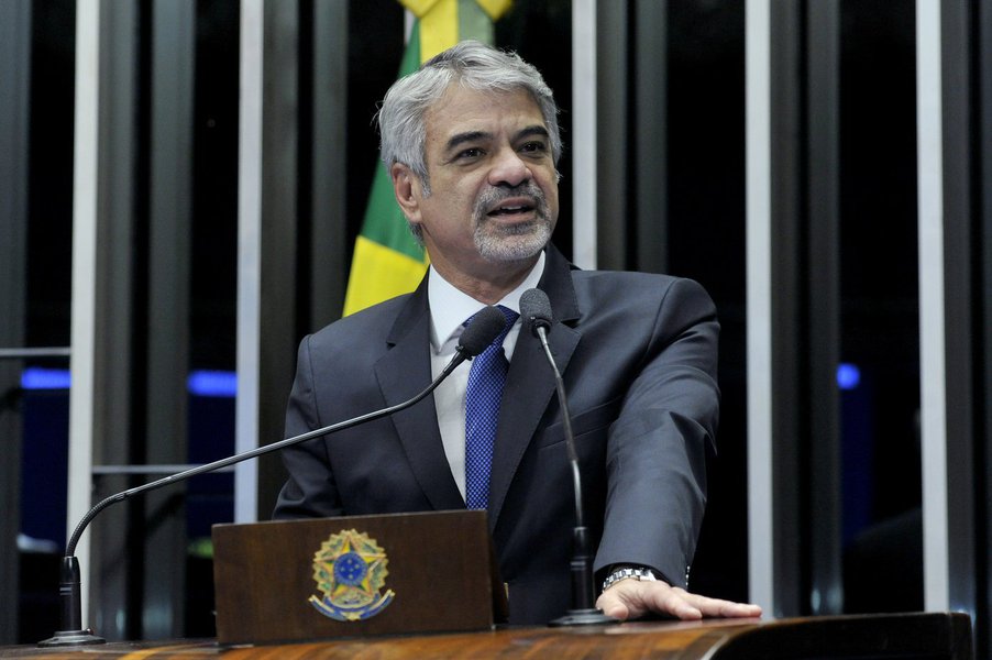 Senador Humberto Costa (PT) (Foto: Aquiles Lins) Senador Humberto Costa (PT)