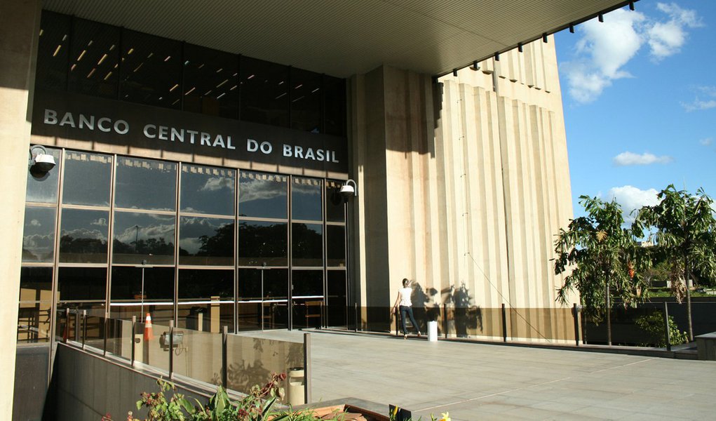 BRASÍLIA, DF, 01.07.2011: BANCO CENTRAL DO BRASIL - Vista do Banco Central do Brasil (BC ou BACEN), em Brasília. (Foto: Bia Fanelli/Folhapress) (Foto: Aquiles Lins) BRASÍLIA, DF, 01.07.2011: BANCO CENTRAL DO BRASIL - Vista do Banco Central do Brasil (BC ou BACEN), em Brasília. (Foto: Bia Fanelli/Folhapress)