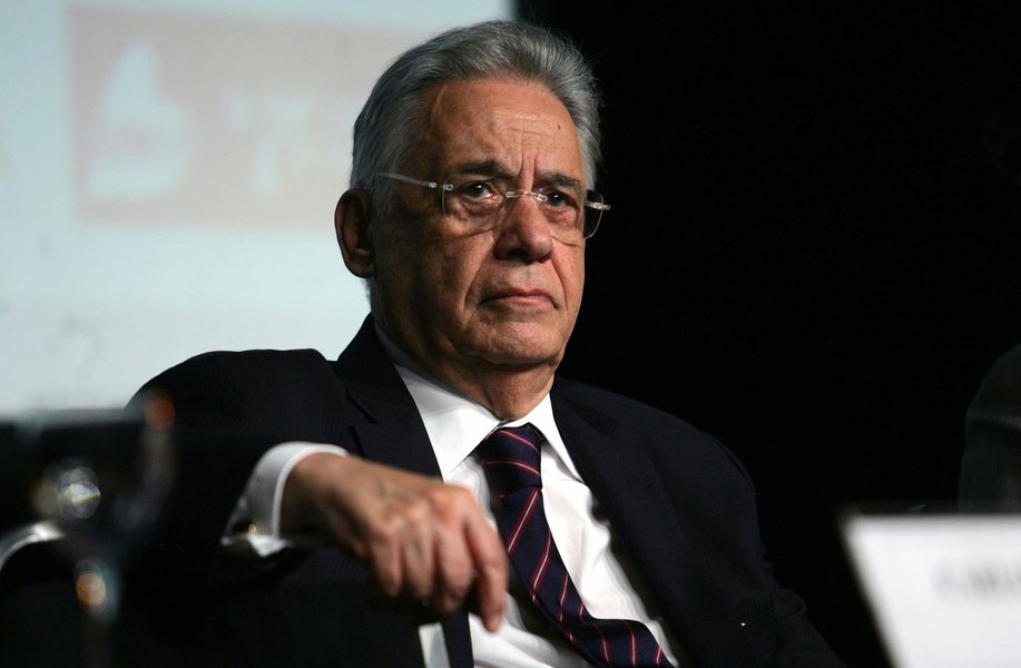 RJ - VIVA RIO/FHC - POL�TICA - O ex-presidente da Rep�blica, Fernando Henrique Cardoso, participa da confer�ncia "Viva Rio 18 anos: um bom momento para pensar", realizado na sede da Federa��o das Ind�strias do Estado do Rio de Janeiro (Firjan), (Foto: Paulo Emílio) RJ - VIVA RIO/FHC - POL�TICA - O ex-presidente da Rep�blica, Fernando Henrique Cardoso, participa da confer�ncia "Viva Rio 18 anos: um bom momento para pensar", realizado na sede da Federa��o das Ind�strias do Estado do Rio de Janeiro (Firjan),