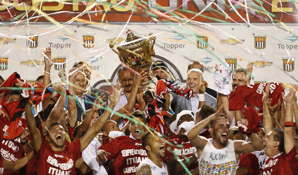 São Paulo 13/04/2014 SANTOS X ITUANO Final do Campeonato Paulista, estádio Paulo Machado de Carvalho (Pacaembu) FOTO MIGUEL SCHINCARIOL/ITUANO (Foto: Felipe L. Goncalves) São Paulo 13/04/2014 SANTOS X ITUANO Final do Campeonato Paulista, estádio Paulo Machado de Carvalho (Pacaembu) FOTO MIGUEL SCHINCARIOL/ITUANO