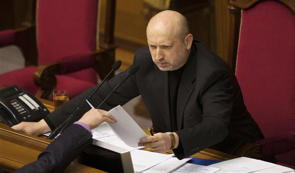 Newly-elected speaker of parliament Oleksander Turchinov attends a session in Kiev February 23, 2014. REUTERS/Alex Kuzmin (Foto: Valter Lima) Newly-elected speaker of parliament Oleksander Turchinov attends a session in Kiev February 23, 2014. REUTERS/Alex Kuzmin