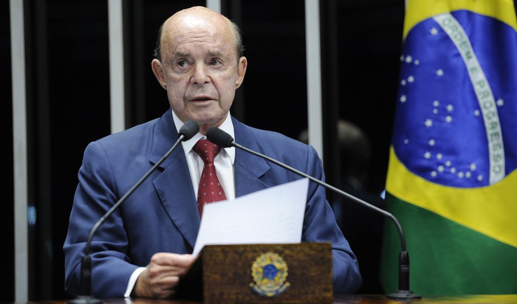 Senador Francisco Dornelles (PP-RJ) destaca que a Organização Mundial do Comércio fechou acordos que visam a facilitação de transações comerciais internacionais e o aperfeiçoamento da administração de cotas de exportação (Foto: Leonardo Lucena) Senador Francisco Dornelles (PP-RJ) destaca que a Organização Mundial do Comércio fechou acordos que visam a facilitação de transações comerciais internacionais e o aperfeiçoamento da administração de cotas de exportação