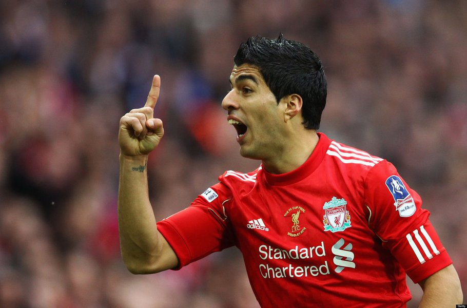 LONDON, ENGLAND - MAY 05: Luis Suarez of Liverpool appeals during the FA Cup Final with Budweiser between Liverpool and Chelsea at Wembley Stadium on May 5, 2012 in London, England. (Photo by Julian Finney - The FA/The FA via Getty Images) (Foto: Leonardo Attuch) LONDON, ENGLAND - MAY 05: Luis Suarez of Liverpool appeals during the FA Cup Final with Budweiser between Liverpool and Chelsea at Wembley Stadium on May 5, 2012 in London, England. (Photo by Julian Finney - The FA/The FA via Getty Images)