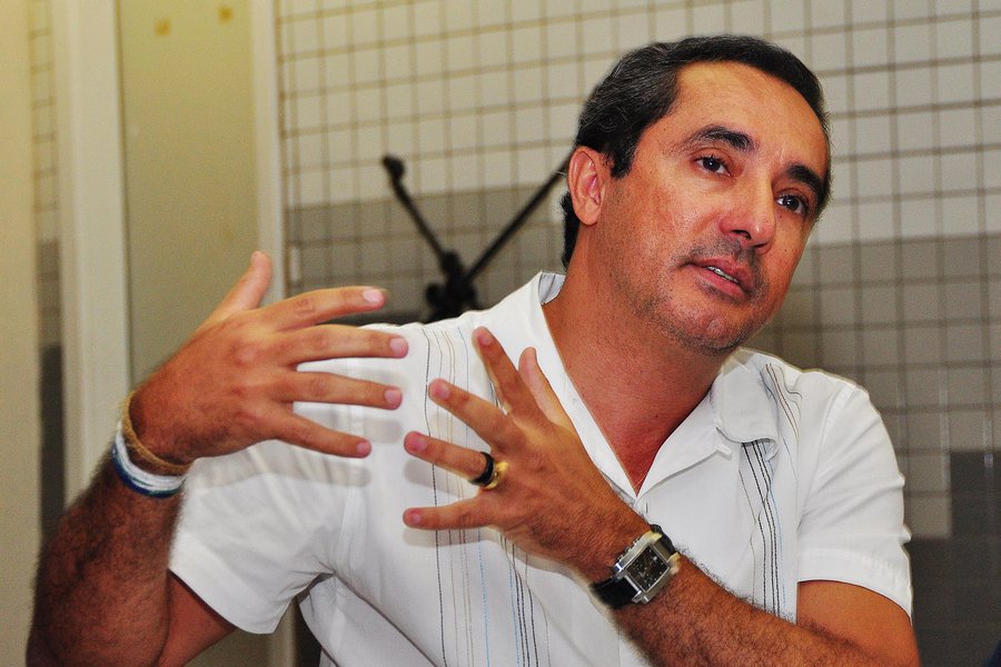 Semin�rio sobre a Pol�tica da Juventude da Bahia
Na foto: Yulo Oiticica, Presidente da frente Parlamentar da Juventude da Bahia e Deputado Estadual PT/BA
Foto: Mateus Pereira/AGECOM (Foto: Romulo Faro) Semin�rio sobre a Pol�tica da Juventude da Bahia
Na foto: Yulo Oiticica, Presidente da frente Parlamentar da Juventude da Bahia e Deputado Estadual PT/BA
Foto: Mateus Pereira/AGECOM