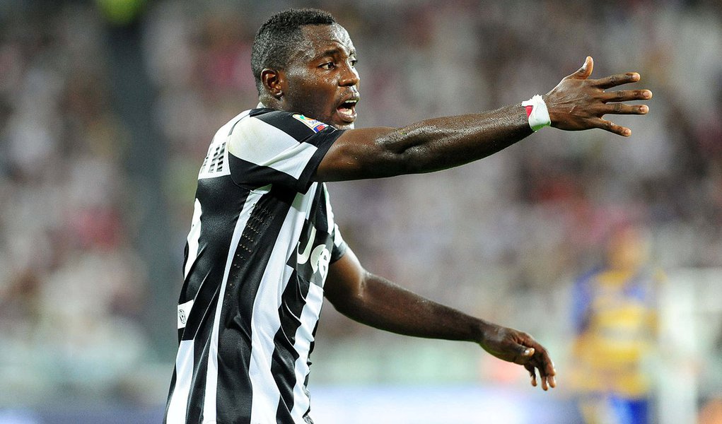 TORINO - 25/08/2012 CAMPIONATO DI CALCIO SERIE A - 2012 - 2013 - JUVETUS - PARMA
NELLA FOTO KWADWO ASAMOAH
FOTO GIUSEPPE MATTEINI (TM NEWS - INFOPHOTO)
(Foto: Leonardo Attuch) TORINO - 25/08/2012 CAMPIONATO DI CALCIO SERIE A - 2012 - 2013 - JUVETUS - PARMA
NELLA FOTO KWADWO ASAMOAH
FOTO GIUSEPPE MATTEINI (TM NEWS - INFOPHOTO)