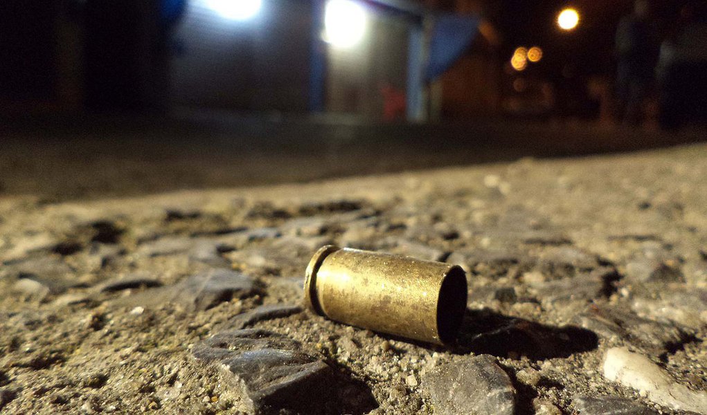 Em noite violenta, seis pessoas morrem na Grande São Paulo (Foto: NIVALDO LIMA) Em noite violenta, seis pessoas morrem na Grande São Paulo