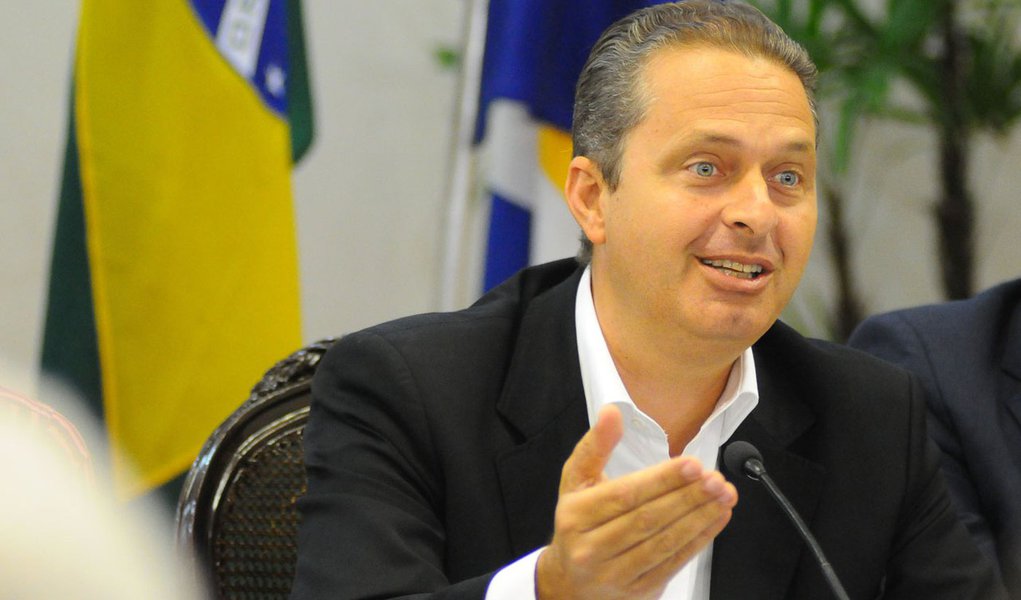 Em meio à crise PT-PMDB, Campos oferece diálogo (Foto: (2358) Eduardo Maynard / JCM / F) Em meio à crise PT-PMDB, Campos oferece diálogo