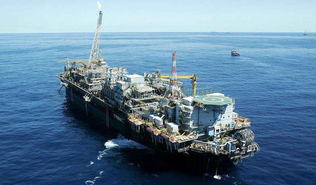 Especialista prevê alta de 100% da Petrobras em 2014 (Foto: © Bruno Domingos / Reuters) www.brasil247.com - Especialista prevê alta de 100% da Petrobras em 2014
