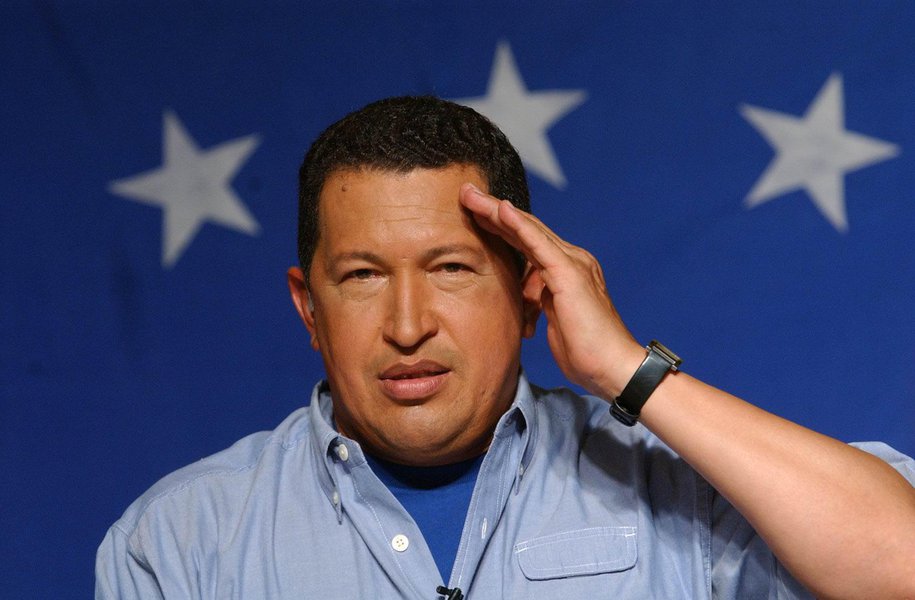 Chávez tem insuficiência respiratória por "severa infecção" Chávez tem insuficiência respiratória por "severa infecção"