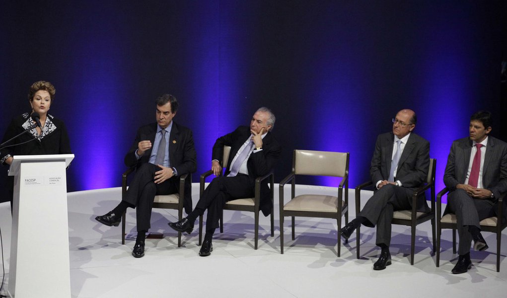 "Não estamos pensando em reduzir empregos" "Não estamos pensando em reduzir empregos"