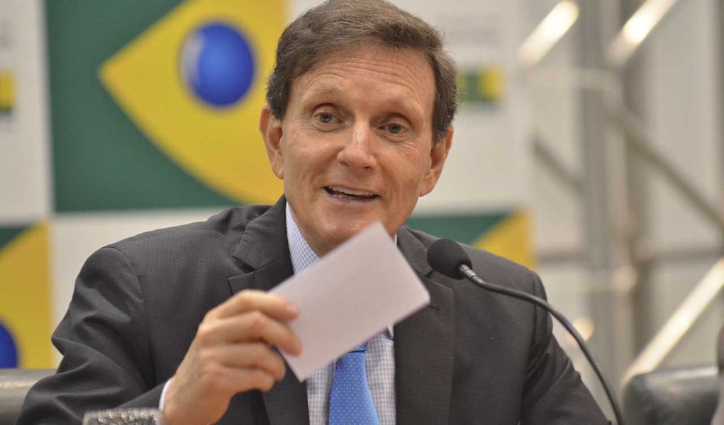 O governo lança o Plano Nacional de Combate à Pesca Ilegal, Palácio Itamaraty. O plano é uma parceria entre os ministérios da Pesca e Aquicultura, Meio Ambiente, Defesa, Agricultura, Justiça e Marinha do Brasil. Ministro Marcelo Crivela (Foto: Fatima 247) O governo lança o Plano Nacional de Combate à Pesca Ilegal, Palácio Itamaraty. O plano é uma parceria entre os ministérios da Pesca e Aquicultura, Meio Ambiente, Defesa, Agricultura, Justiça e Marinha do Brasil. Ministro Marcelo Crivela