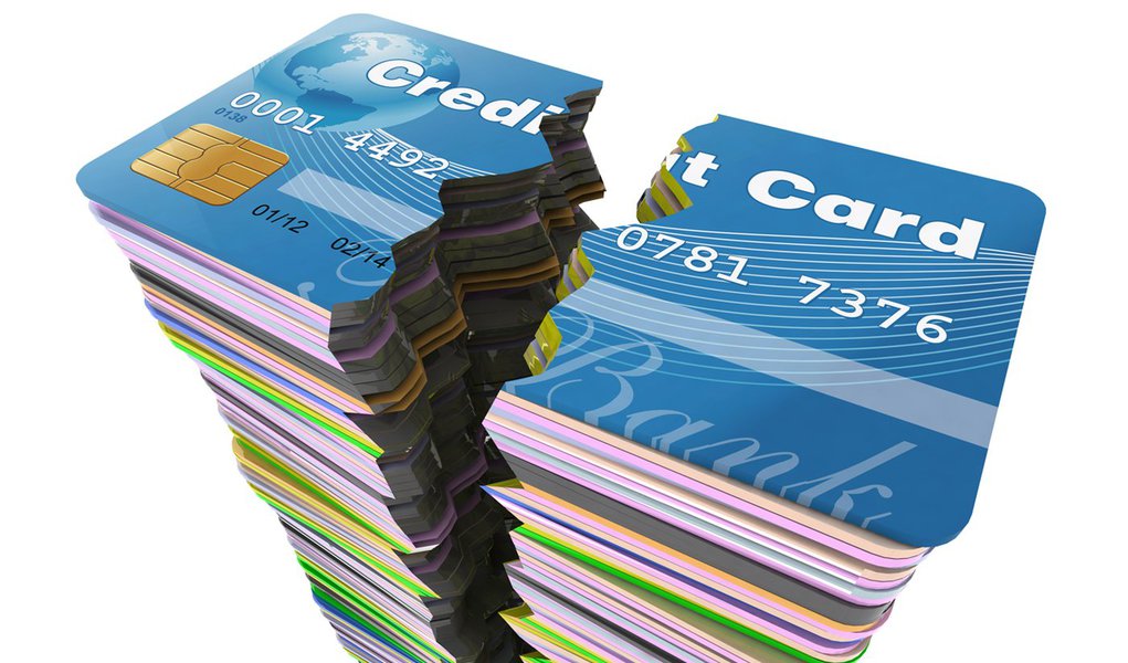 Fazendo as pazes com o cartão de crédito Brasil 247