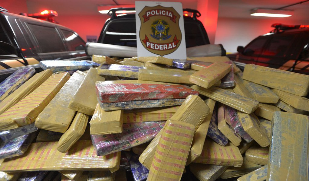 maconha, drogas, policia federal, apreensão de drogas (Foto: Lais Gouveia) maconha, drogas, policia federal, apreensão de drogas