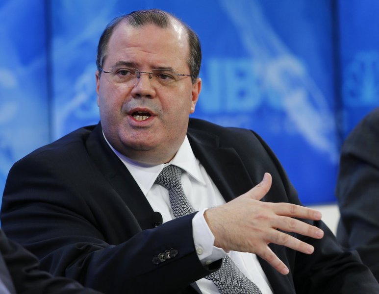 Alexandre Tombini, Governor of the Central Bank of Brazil, gestures during a session at the annual meeting of the World Economic Forum (WEF) in Davos January 24, 2014. REUTERS/Denis Balibouse (SWITZERLAND (Foto: Gisele Federicce) Alexandre Tombini, Governor of the Central Bank of Brazil, gestures during a session at the annual meeting of the World Economic Forum (WEF) in Davos January 24, 2014. REUTERS/Denis Balibouse (SWITZERLAND