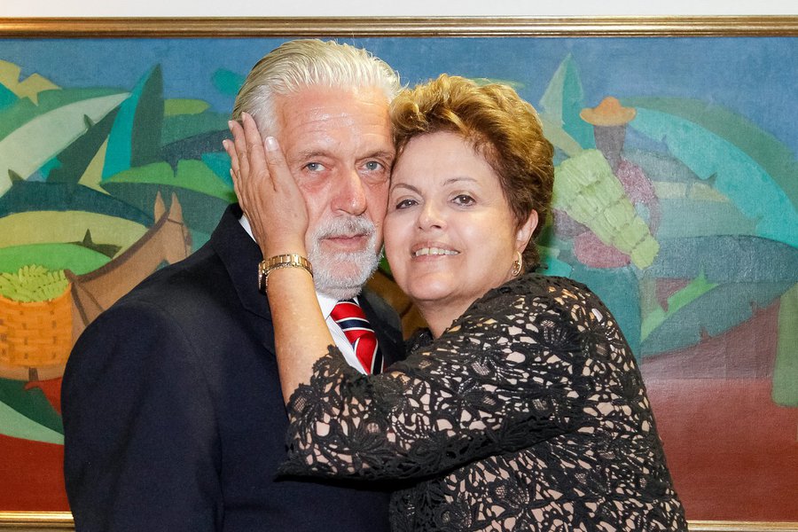 Brasília - DF, 17/03/2014. Presidenta Dilma Rousseff recebe o Governador da Bahia, Jaques Wagner no Palácio do Planalto. (Foto: Romulo Faro) Brasília - DF, 17/03/2014. Presidenta Dilma Rousseff recebe o Governador da Bahia, Jaques Wagner no Palácio do Planalto.