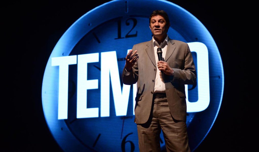 Haddad promete 'redesenhar' São Paulo em programa de governo (Foto: Brazil Photo Press/Folhapress) Haddad promete 'redesenhar' São Paulo em programa de governo