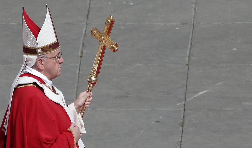 Papa confirma vinda em julho ao Brasil (Foto: MAX ROSSI) Papa confirma vinda em julho ao Brasil